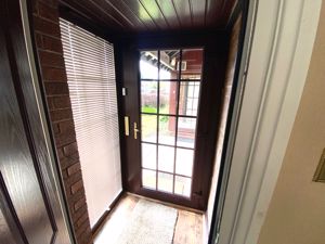 Porch- click for photo gallery